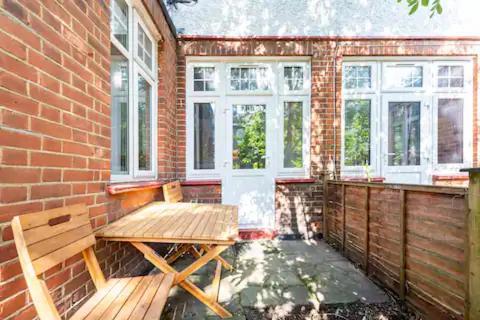 Garden Flat In Central Location Apartamento Londres Exterior foto